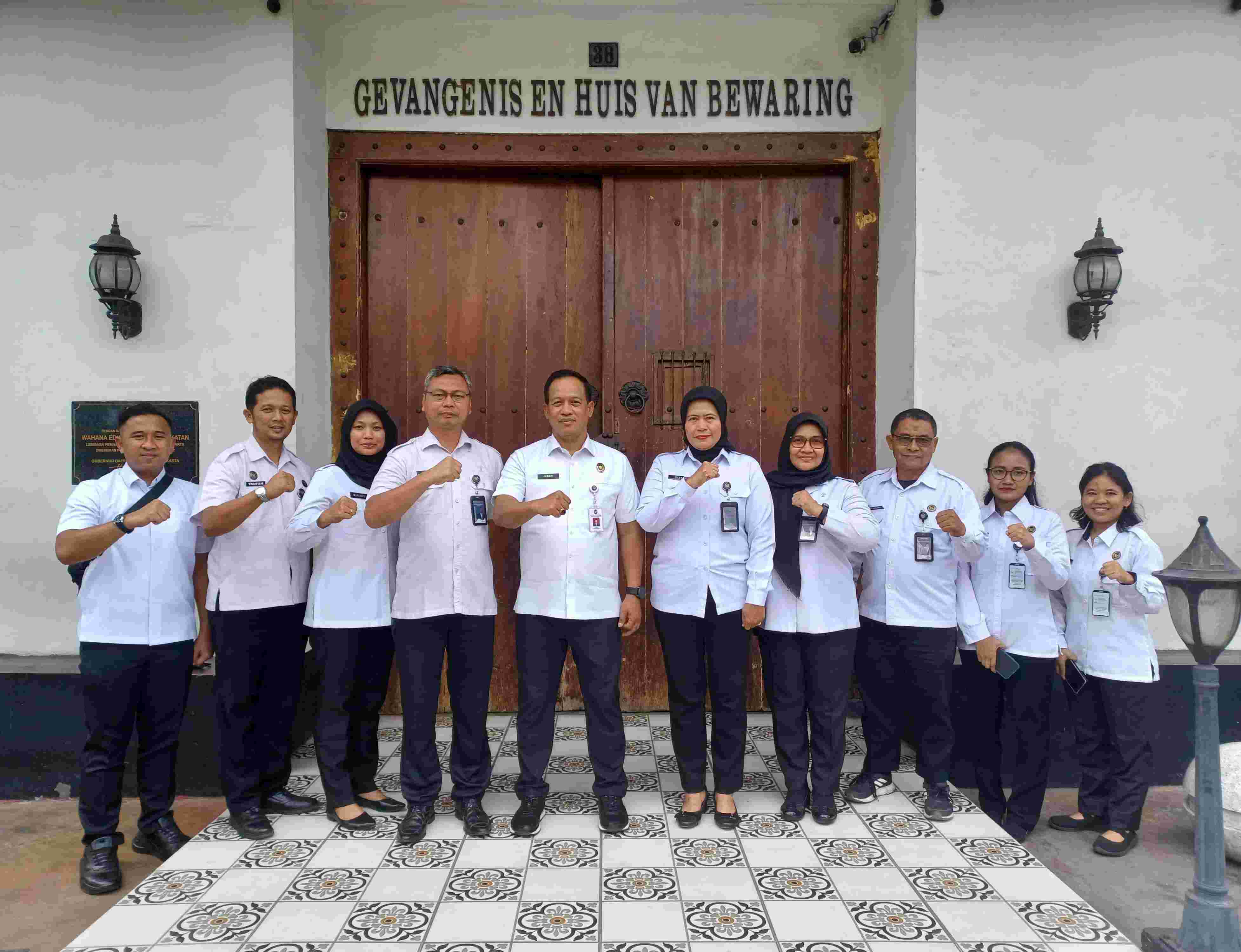 9b3d82ad 7bd5 4925 9b50 734682ab527e 1