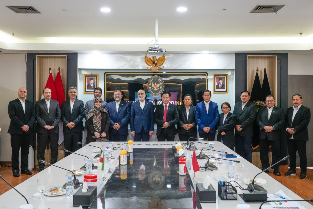 Menko Yusril Terima Wakil Ketua Mahkamah Agung Iran, Bahas Kerja Sama Hukum dan Isu Pemindahan Narapidana